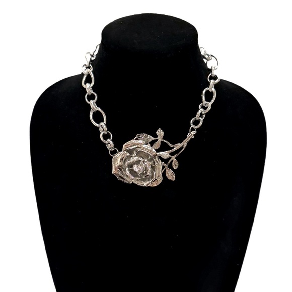 BOLD ROSE | Dramatic Sculpted Silver Rose Choker Necklace | NWOT - Picture 10 of 12
